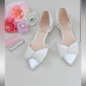 Elegant White Pearl Bow Heels